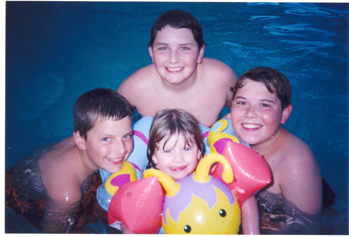 kidsswimming.jpg